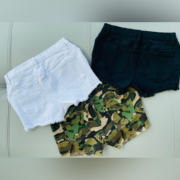 VENUS FASHION cut-off Jean shorts 3 PAIR! Size 4 CURVY - Picture 10 of 10